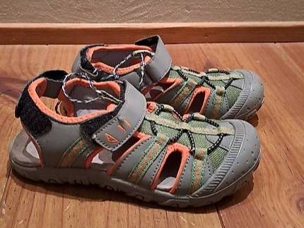 Schuhe für Jungen: Sandalen Gr.31 – Gebraucht aus Oberrieden von Raja011 1