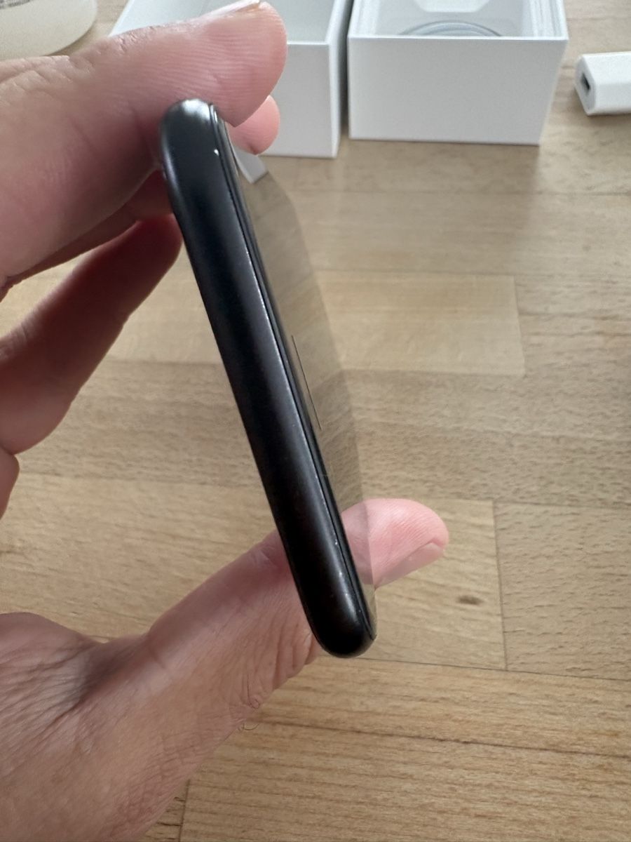 Apple Portables: iPhone SE – D'occasion à Kloten par AR84 4