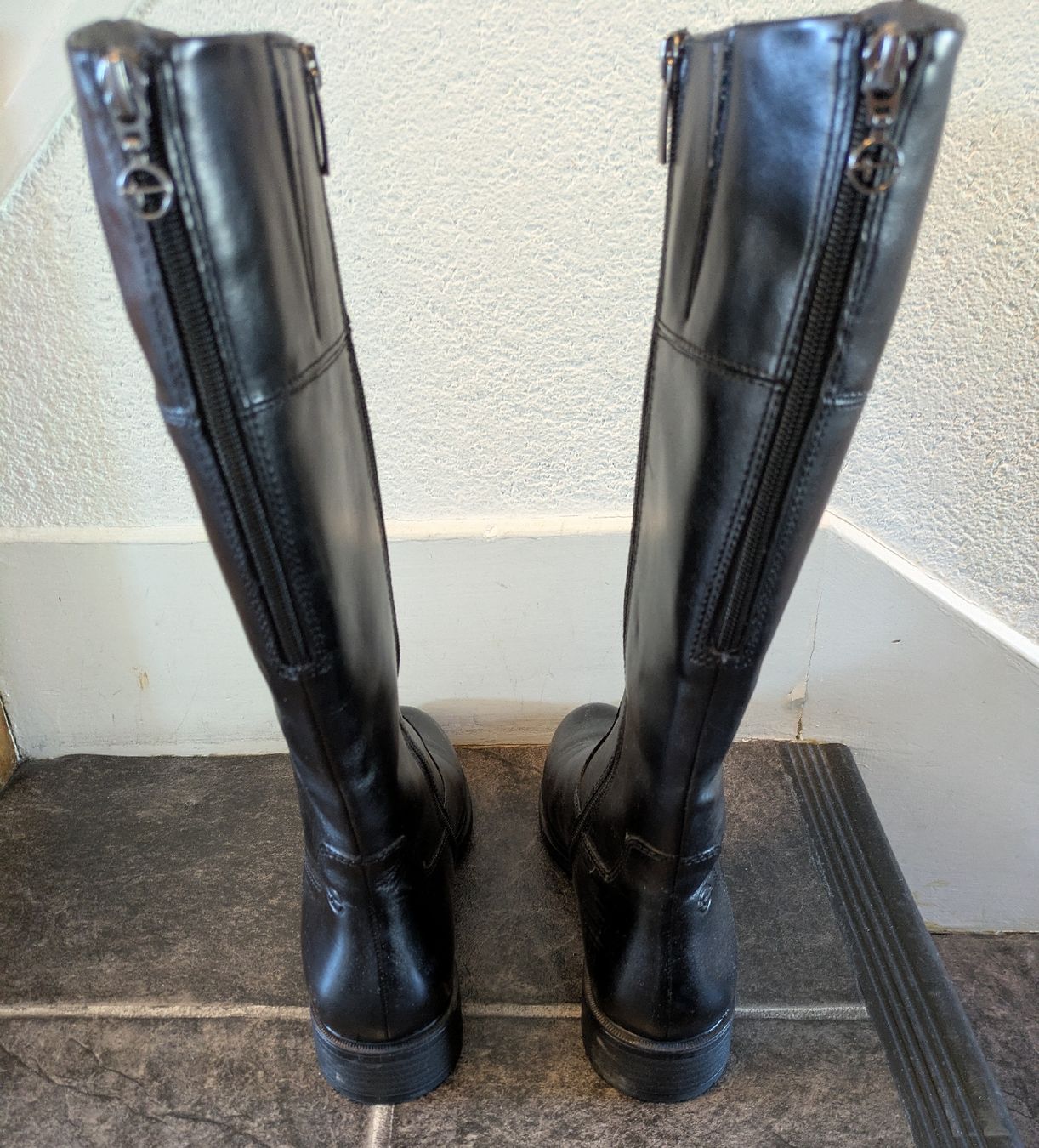 Tamaris Scarpe da donna: Stiefel schwarz Tamaris 40 – Usato da Burgdorf venduto da Mikewalther 2
