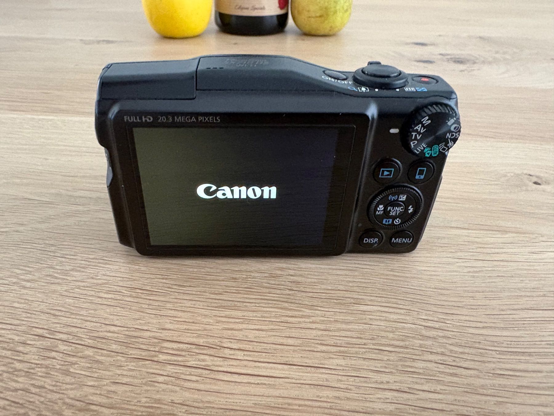 Canon Fotocamera: Canon Powershot SX710 HS Wi- Fi Kompaktkamera – Usato da Lausen venduto da sen_jm7c 2