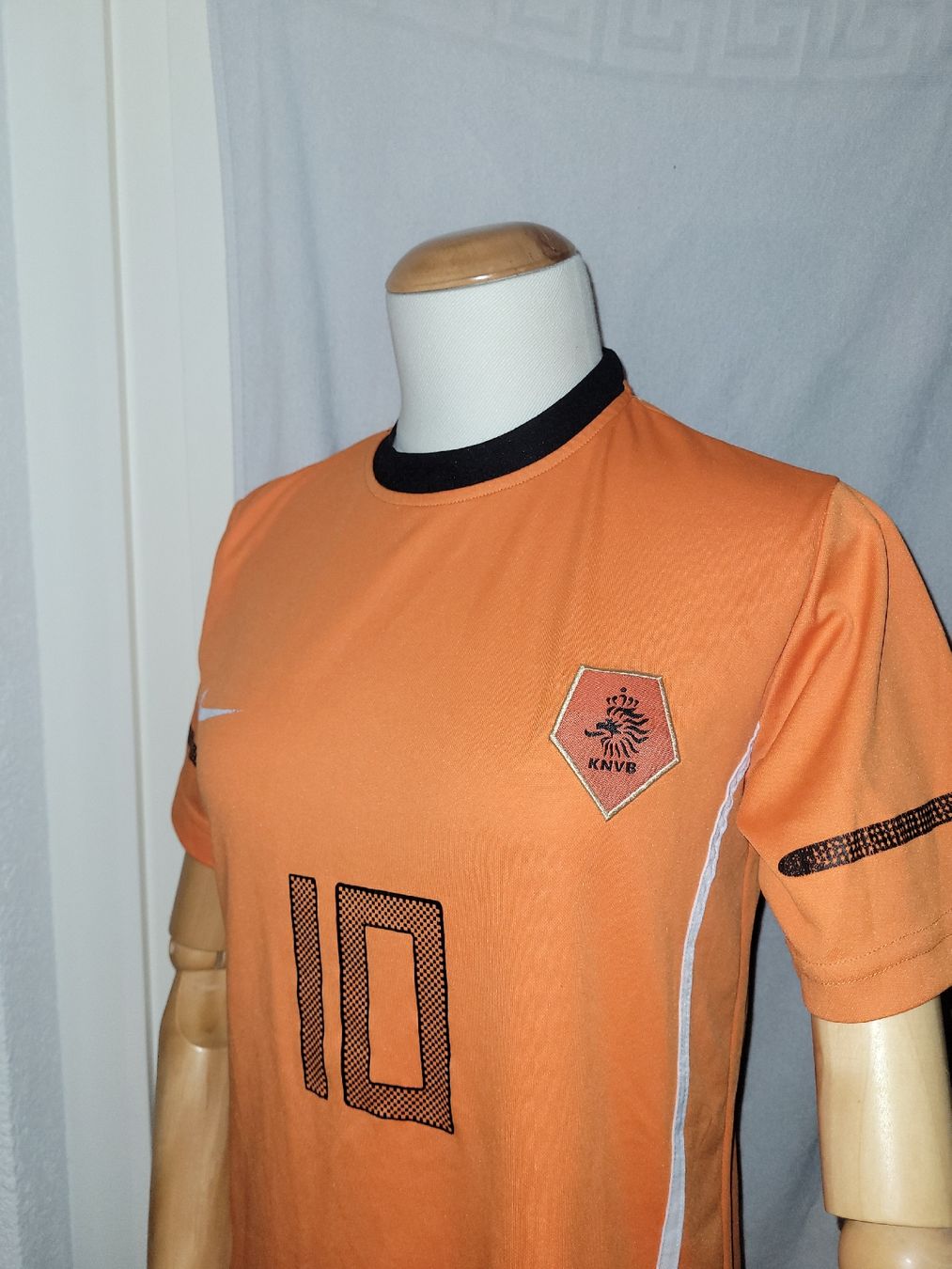 Nike Canottiere & Pantaloni: Niederlande Sneijder Trikot – Usato da Solothurn venduto da tingel_t