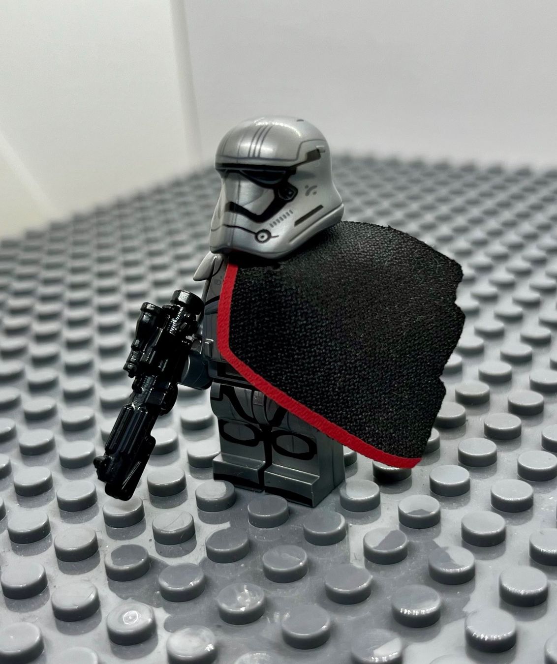 Star Wars Kit di costruzioni: Custom Captain Phasma Minifigur – Nuovo (secondo la descrizione) da St. Gallen venduto da Starlord77 2