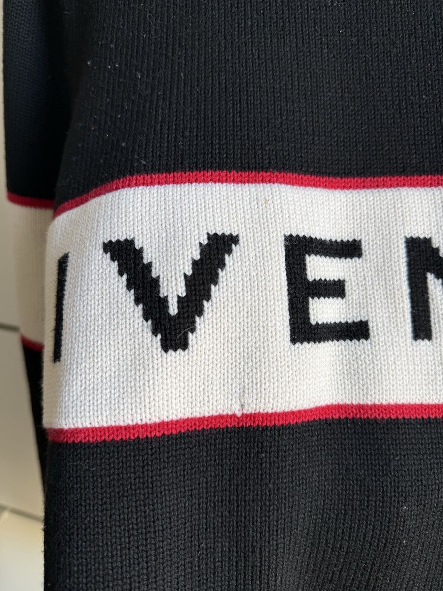 Givenchy Pullover & Sweatshirts: Givenchy wool sweater – Gebraucht aus Genève von luc_5q8p 4