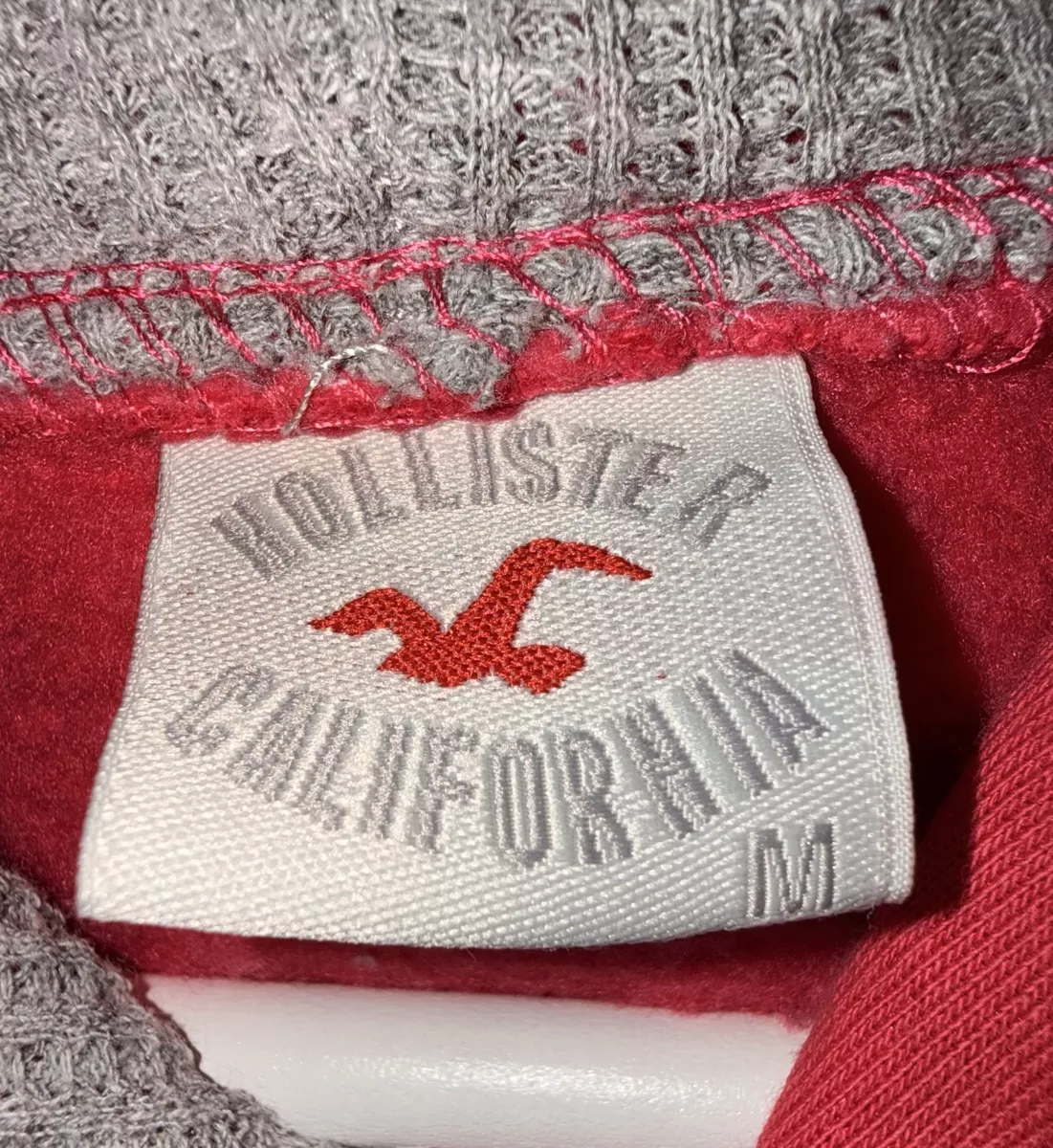 Hollister Pullover & Sweatshirts: Holister Mädchen Pulli – Gebraucht aus Wila von ManuK74 1