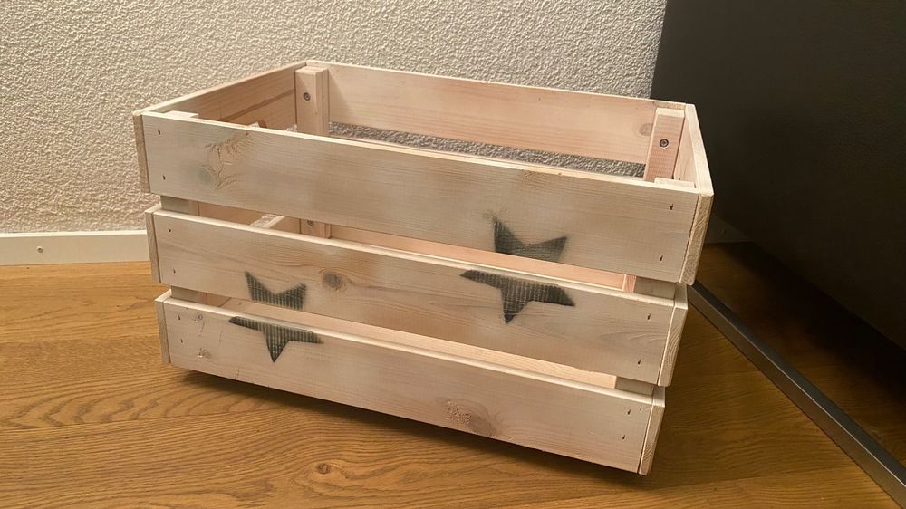 Aufbewahrungsbox auf Räder für Kinderzimmer (Bücher & Co) (Gebraucht ...