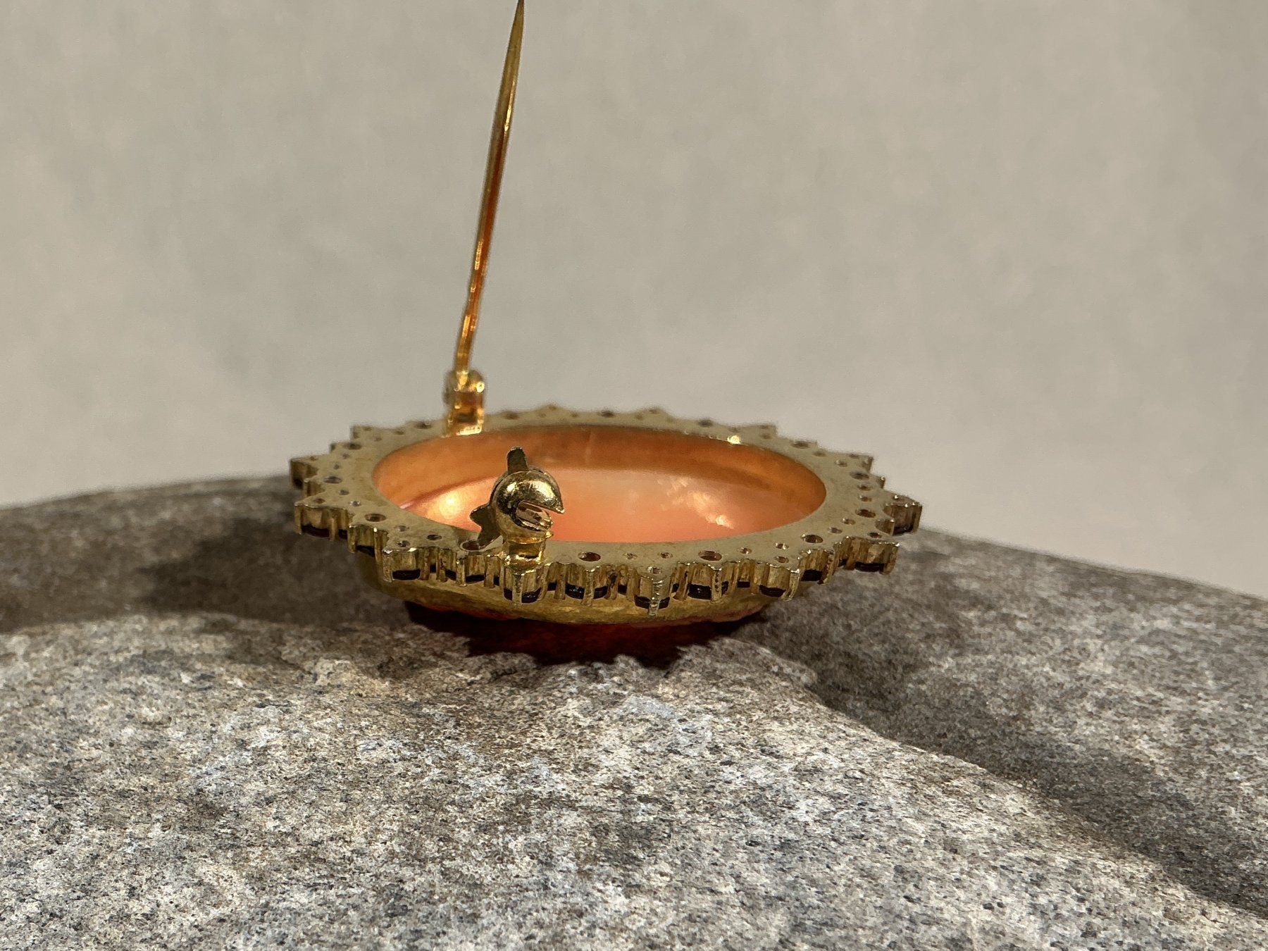 Spille & Fermagli: BÖHMISCHER GRANATSCHMUCK Brosche Cameé – Nuovo (secondo la descrizione) da Richterswil venduto da Restwert_Richterswil 9