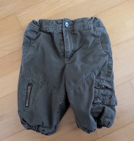 Baby Cargo-Hose Khaki / Olivgrün – Gr. 68 / 4–6M (H&M)