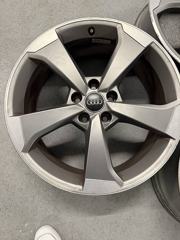 Cerchioni: Audi RS3 Felgen 19 Zoll – Usato da Feuerthalen venduto da Erina5512 1