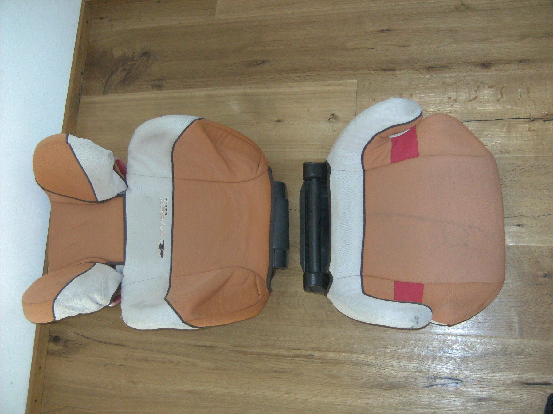 Cybex Seggiolini per auto: Cybex universal Kinderautsitz 15 - 36 kg ECE R44/04 E4 – Usato da Andwil SG venduto da fladenbrot10 2