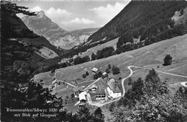 Riemenstalden (SZ) – Ansicht des Dorfes auf 1030 m ü.M.