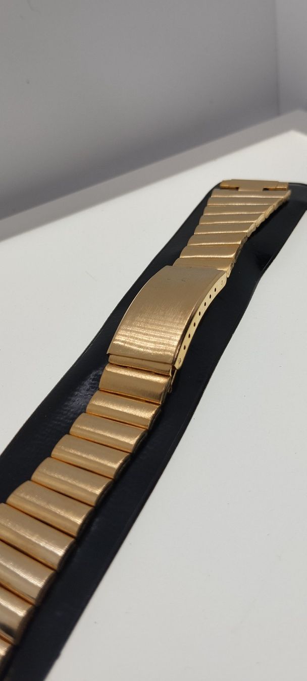 Orologi: Bracelet montre vintage – Usato da La Chaux-de-Fonds venduto da jac_9llg