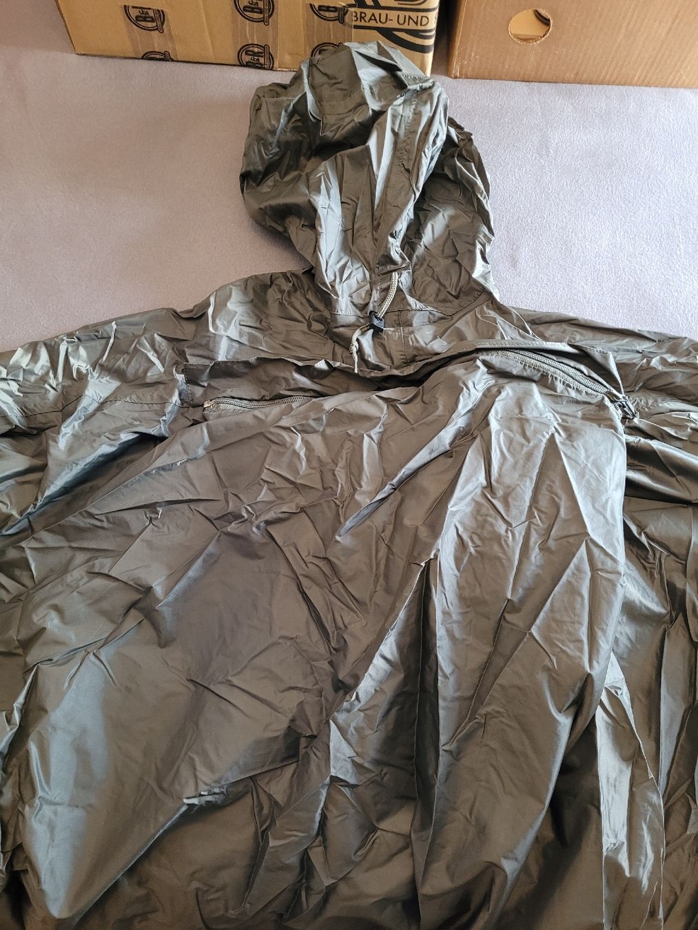 Giacche: Regenponcho – Usato da Aarburg venduto da Misohn 2