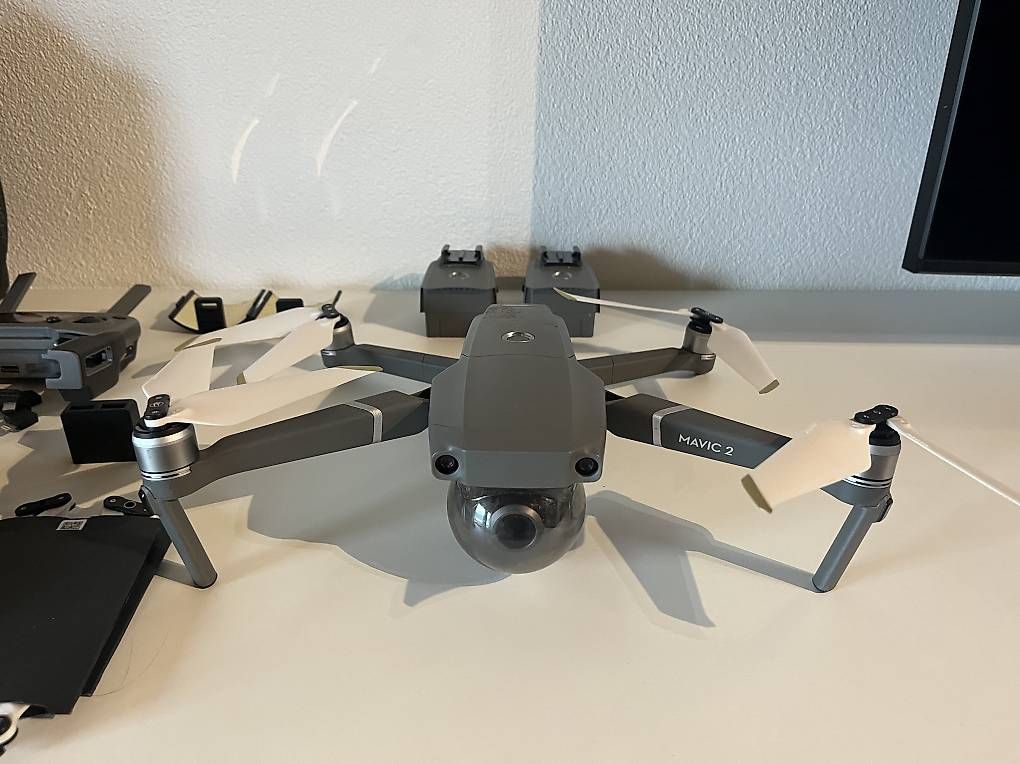 Modellismo RC: Dji ma vic 2 zoom + fly more combo + external load hook  – Usato da Vairano venduto da RegazziSascha 1