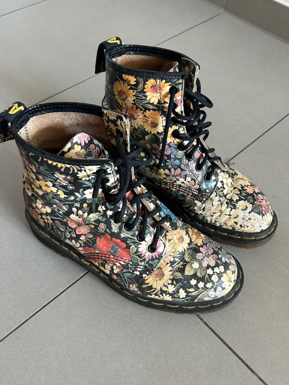 Dr. Martens Scarpe da uomo: Original Dr. Martens - Made in England - Gr. 39 – Usato da Luzern venduto da readyforlife 5