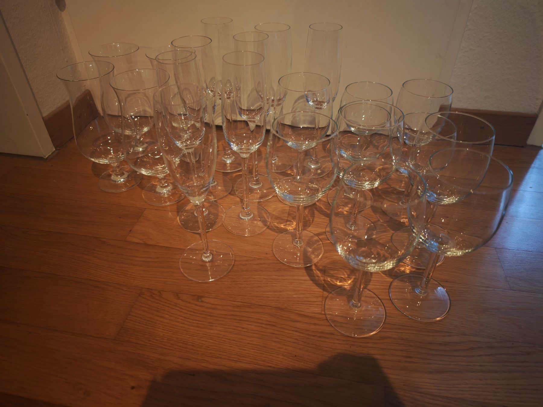 Verres: Wein & Champagnergläser – D'occasion à Bonstetten par lin_fy7n 6