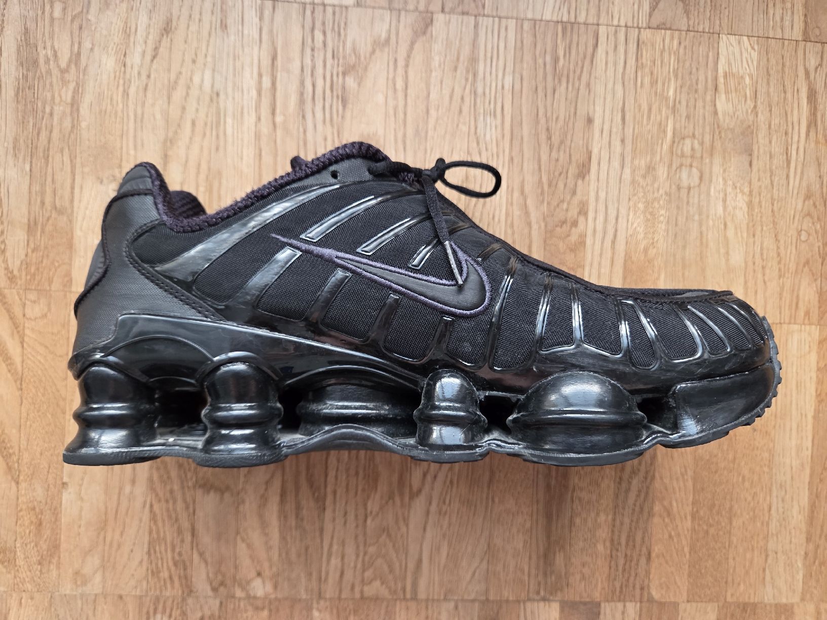 Nike Scarpe da uomo: Nike Shox, schwarz, Grösse 44 – Usato da Zürich venduto da Billy0808 1