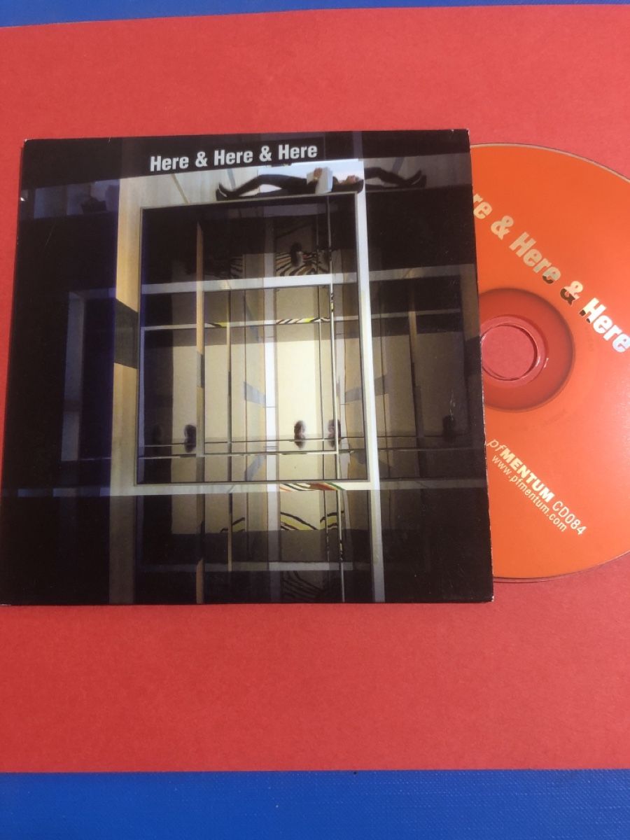 CD: CD Here & Here & Here  – Usato da Flaach venduto da rubo7