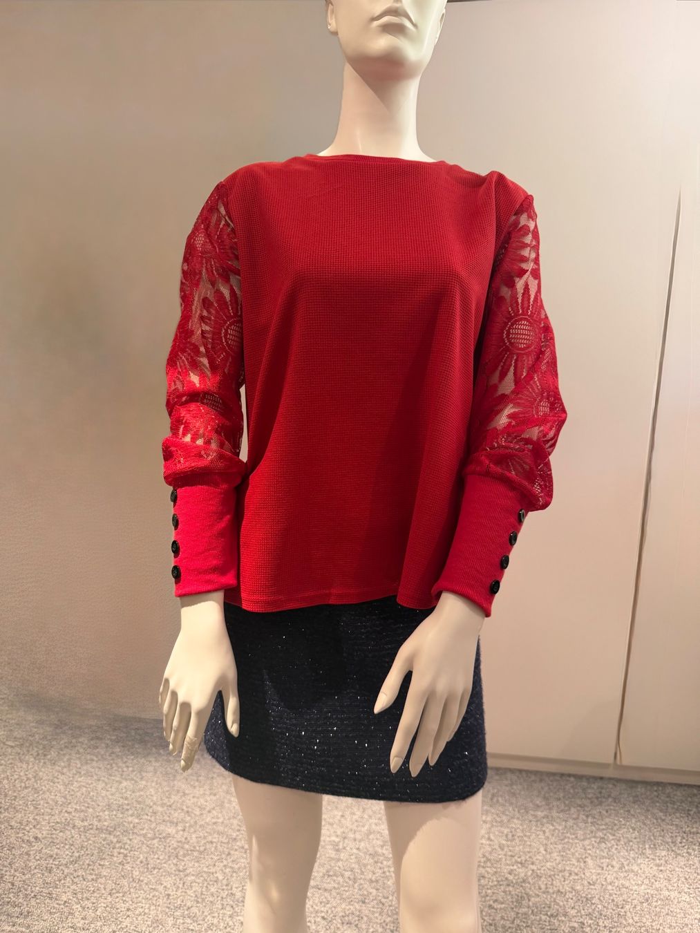 Maglioni & Felpe: Léger pull rose ou rouge dentelle -40 -élégant chic – Nuovo (secondo la descrizione) da Genève venduto da flocon06 5