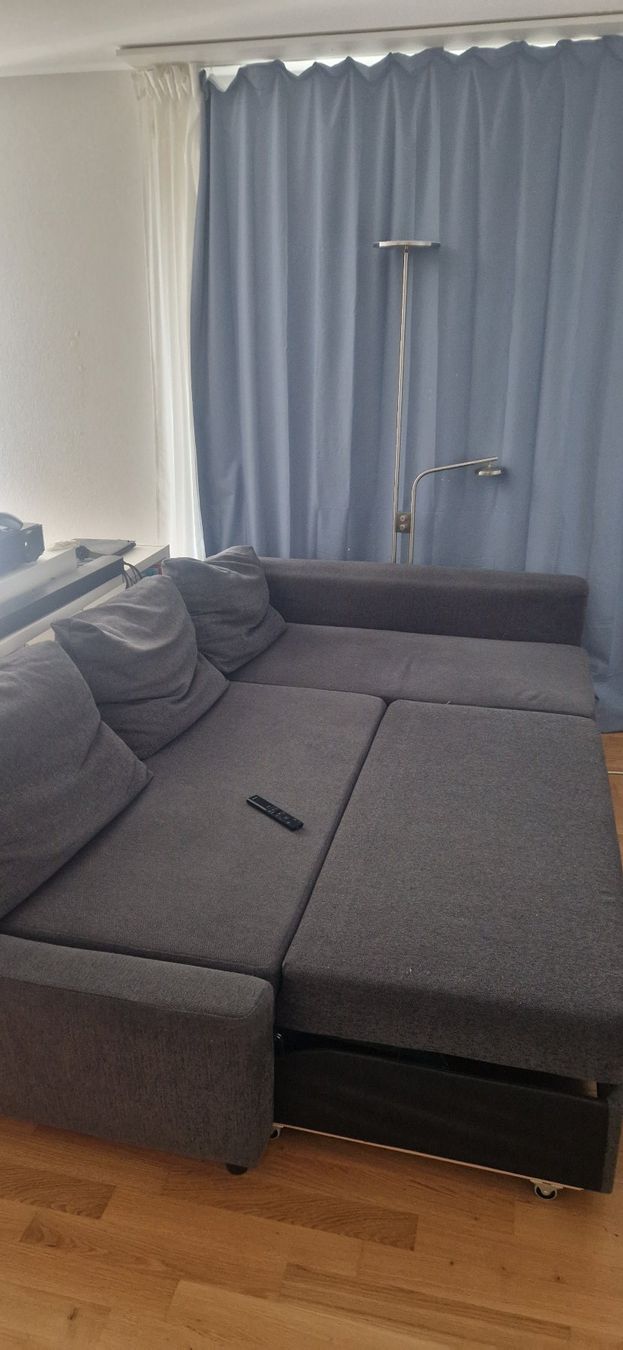 Ikea Sofas: Canepé-lit Ikea FRIHETEN – D'occasion à Lausanne par eki_8jst 1