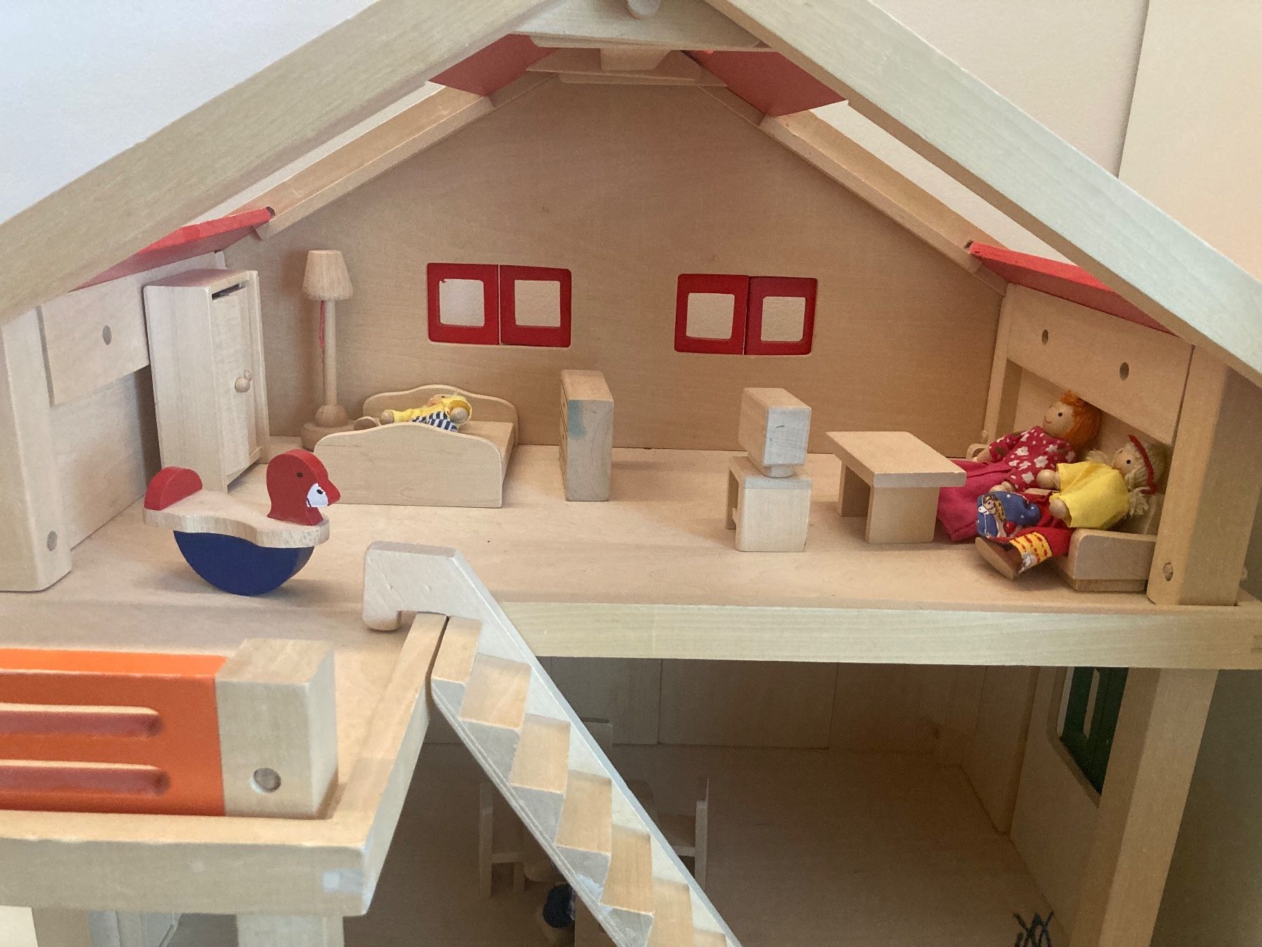 Case e mobili per bambole: Puppenhaus – Usato da Wallenwil venduto da anha2010 2