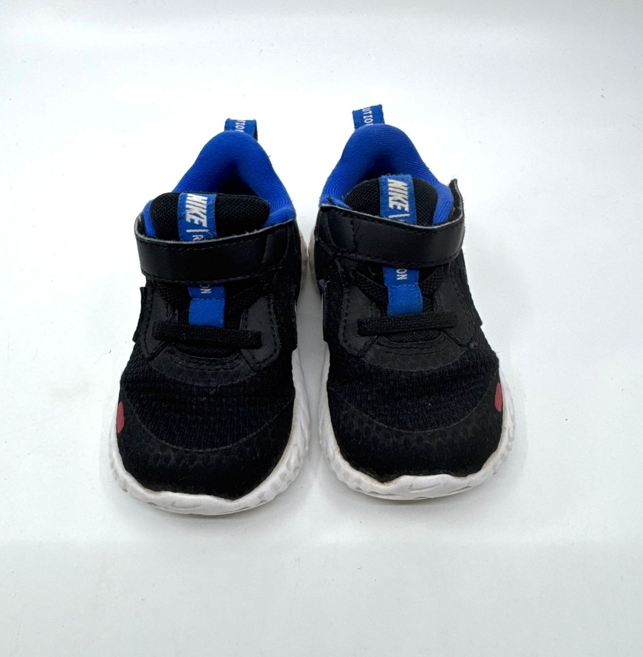Scarpe per ragazzi: Nike Kinderschuhe – Usato da Herisau venduto da Seyashop1 2