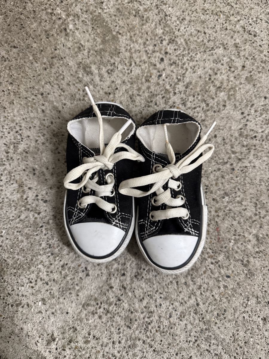 Scarpe per ragazzi: Coole Kinderschuhe, Grösse 21, Schwarz! – Usato da Dietikon venduto da Lena_90
