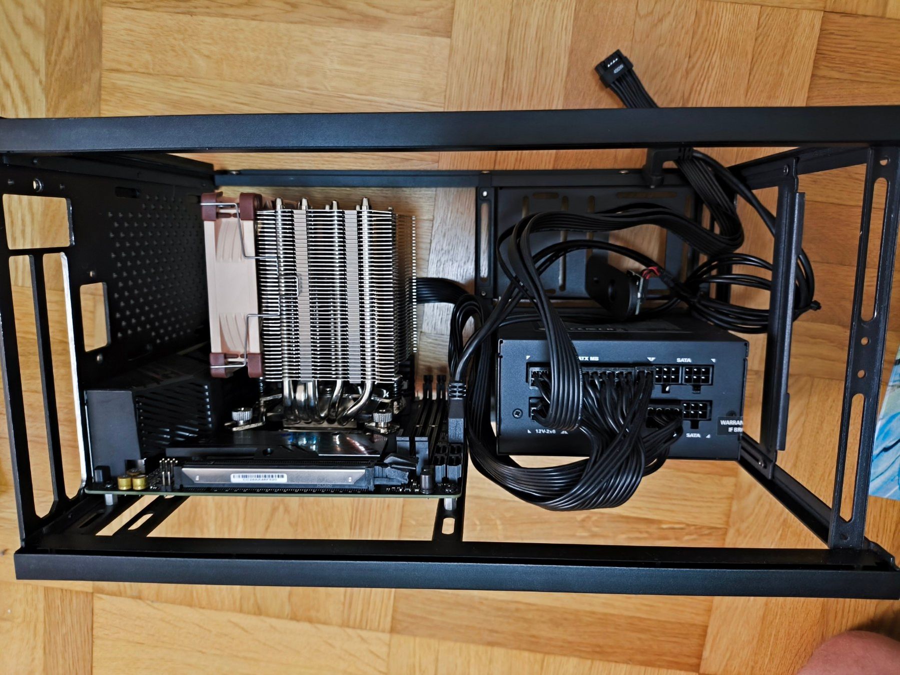 Boîtiers: DA2 mini-itx PC Gehäuse – Défectueux à Möhlin par mcintel 3