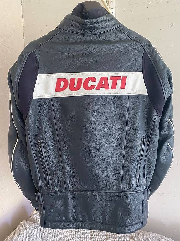 Vestes: Giacca in pelle Ducati – D'occasion à Vezia par mar_l28j 1