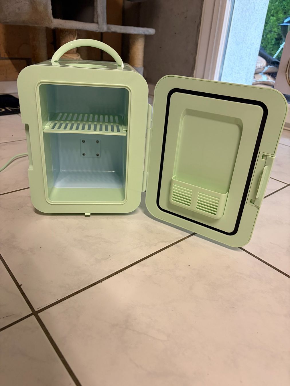 Réfrigérateurs: Kosmetik-Kühlschrank – D'occasion à Wettswil par Lcomputer 1