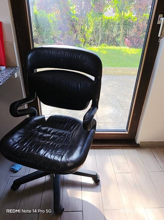 Poltrone: 2 Fauteuils bureau Castelli modèle Vertebra en cuir – Usato da Grand-Lancy venduto da fra_f6zy 1