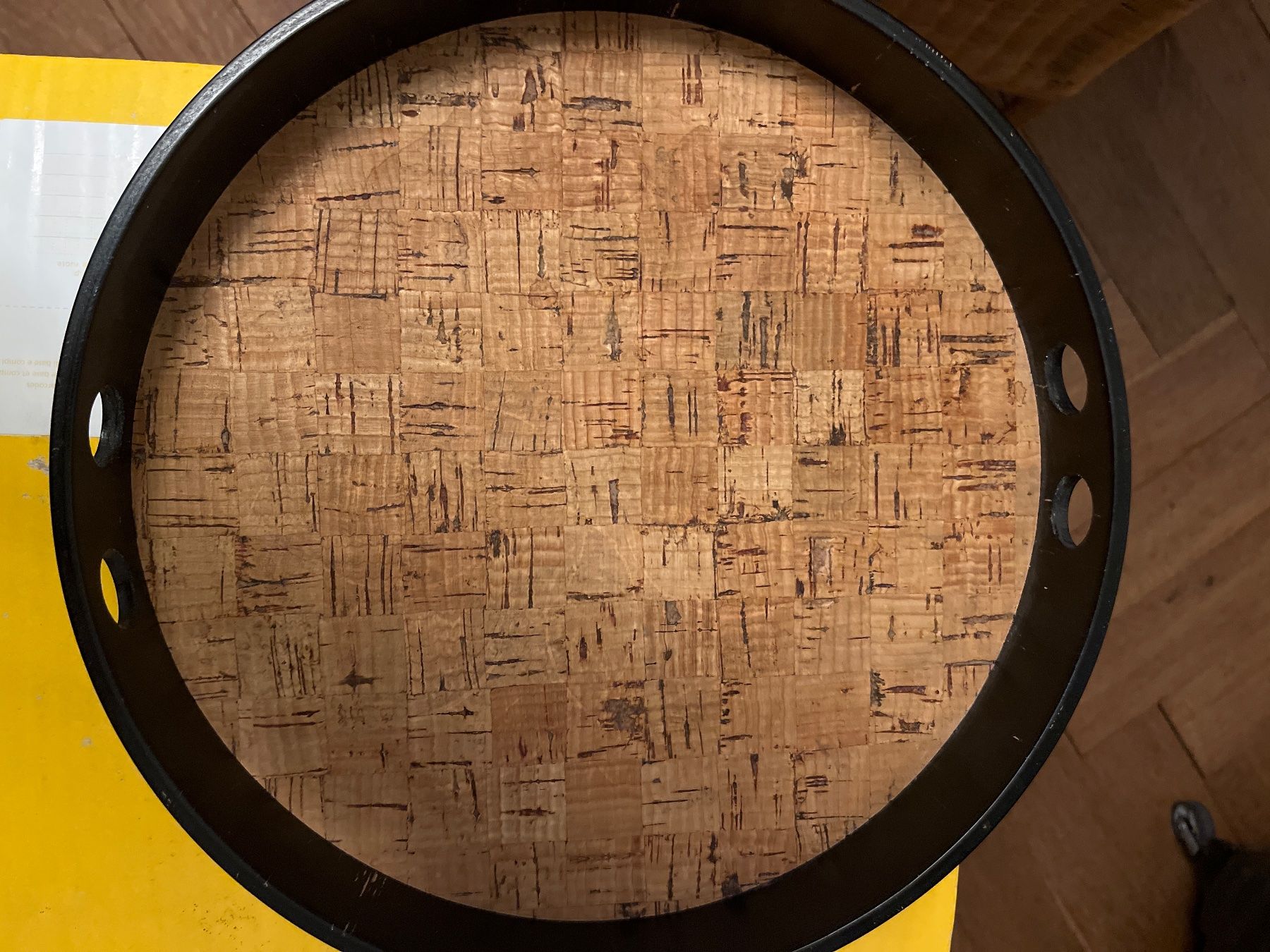 Servierplatten: Bartablett mit Korksuflage, 32cm, Holz, Schwarz – Gebraucht aus Zürich von m..bruhn 1