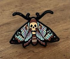 Pin Falter / Motte Gothic