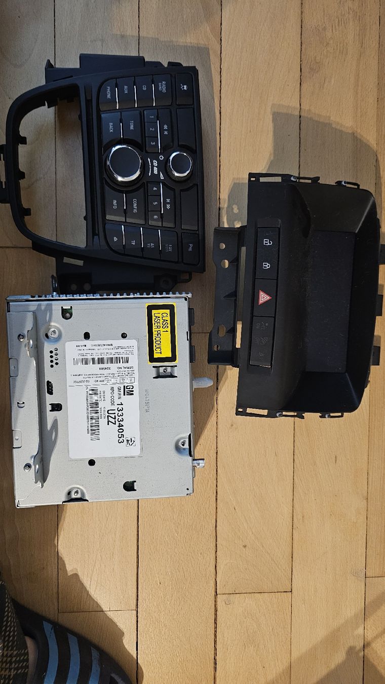 Opel Alle Autoersatzteile: Cd 400 Opel – Gebraucht aus Diessenhofen von pol_vf5q 2