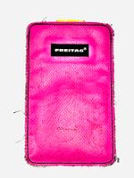 FREITAG Handyhülle aus Recycling-Material – Rosa