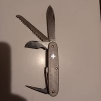 Taschenmesser Schweizer Armeemesser mit Säge Aloxe 