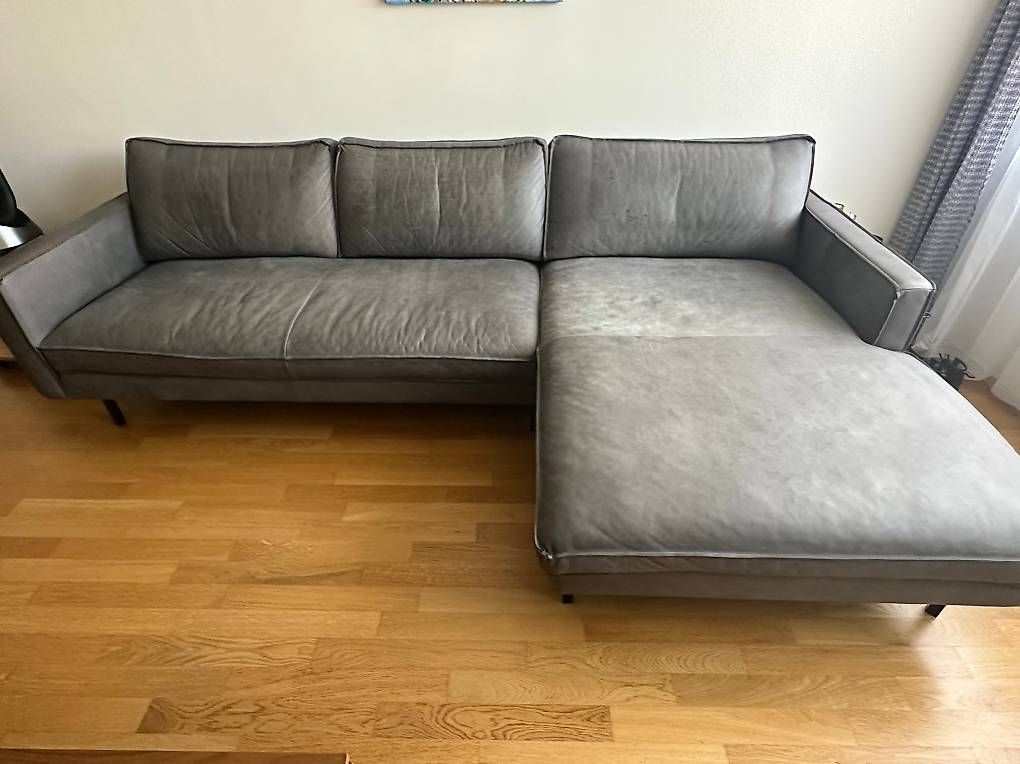 Divani: Graues Leder-Ecksofa mit Longchair, 260cm – Usato da Zürich venduto da robie.atienza 2