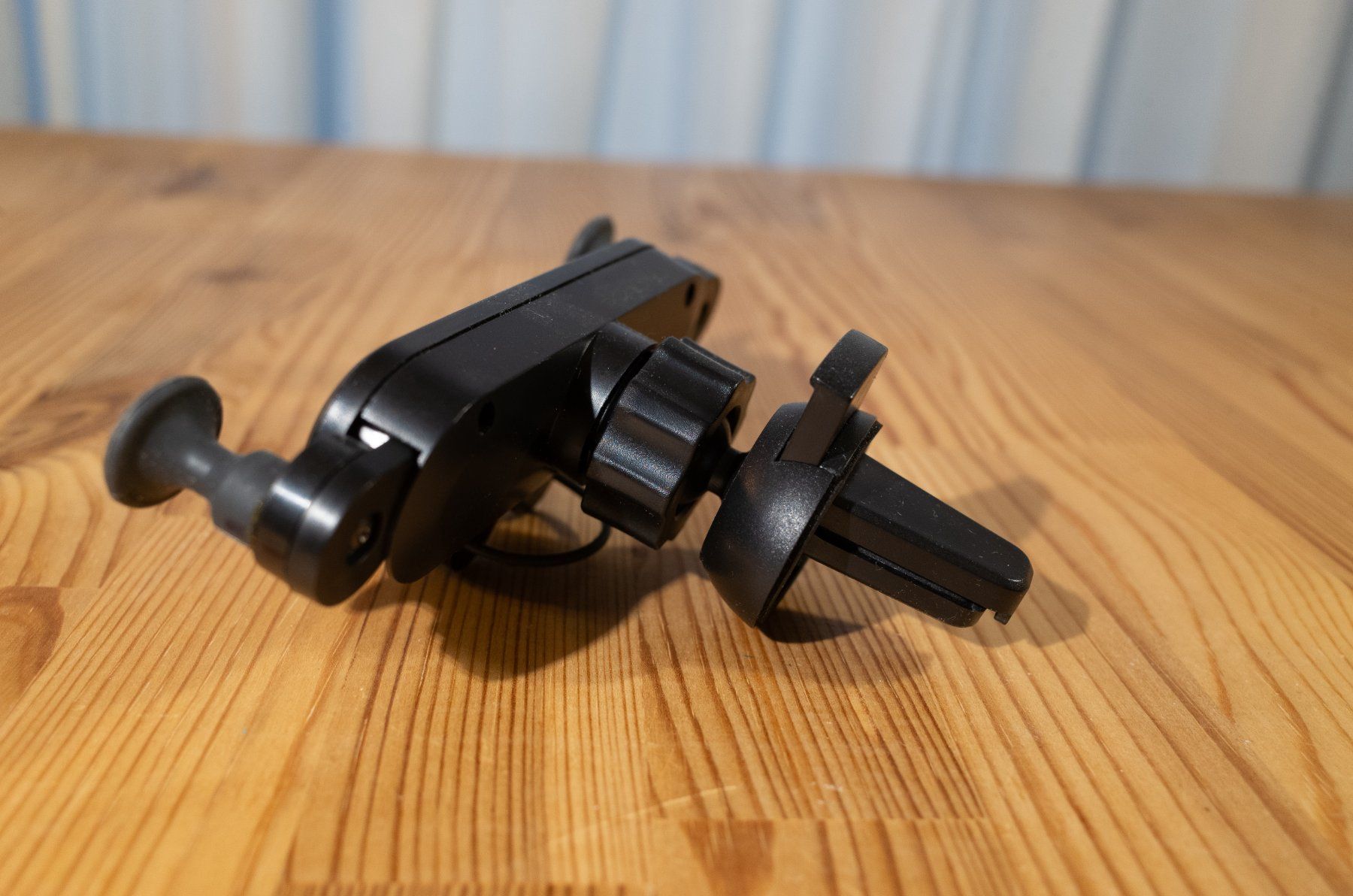 Staffe: Handyhalter fürs Auto – Usato da Wädenswil venduto da SO2 3