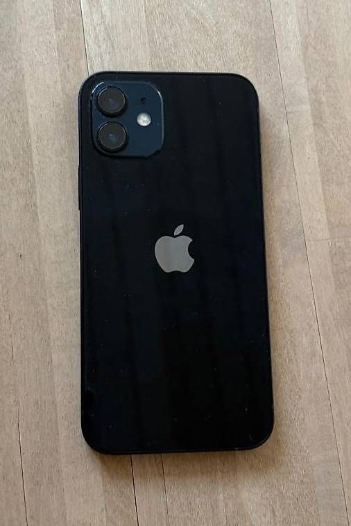 Apple Handys / Smartphones: Apple Iphone 12 Handy – Gebraucht aus Züberwangen von nora3008 1