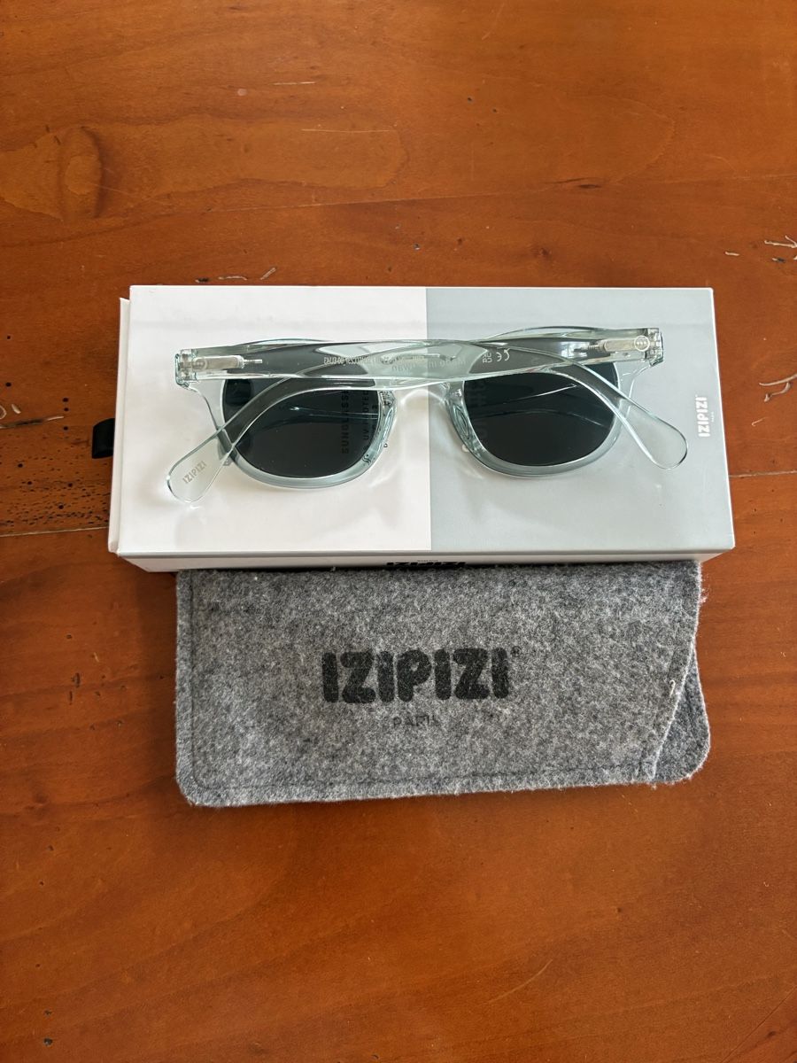 Izipizi Brillen & Gläser: Lunettes soleil Izipizi  – Neu (gemäss Beschreibung) aus Morges von fec_tff9 4