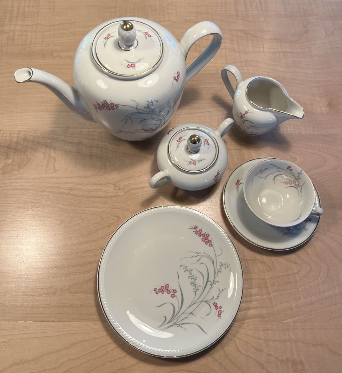 Set di piatti: Teeservice / Service à thé (1955) – Usato da Aegerten venduto da pam1986