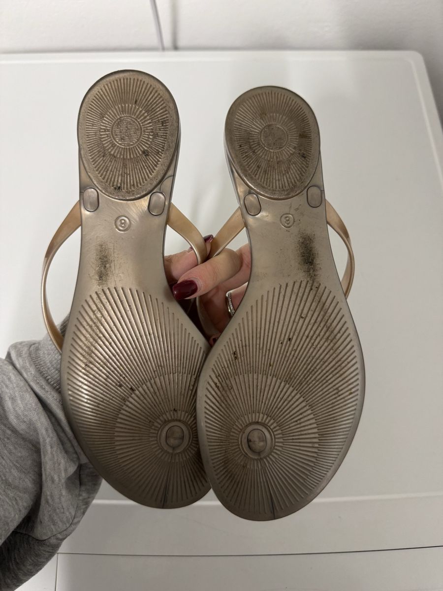 Guess Scarpe da donna: Guess FlipFlops, Gr. 38 – Usato da Frenkendorf venduto da banemk12 2