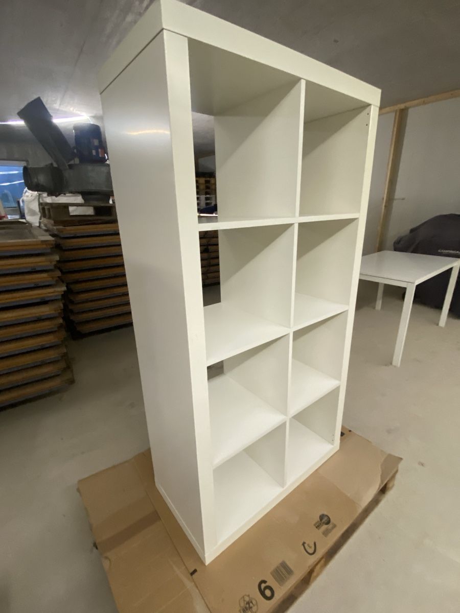 Regale: Bücherregal weiss 150x79x39cm – Gebraucht aus Seewen SZ von shaky01