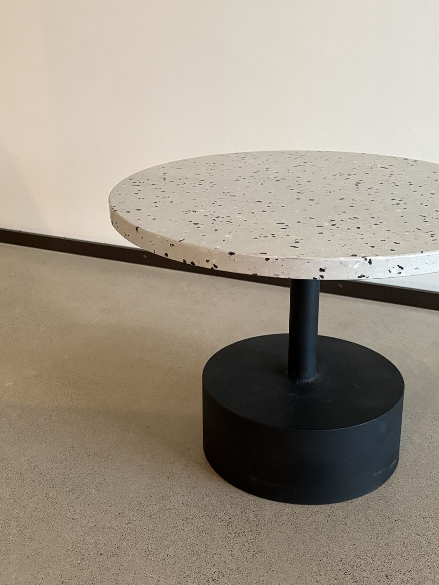 Tavoli: Outdoor Salon- Tisch Kave Delano – Usato da Winterthur venduto da inf_5m6h 1