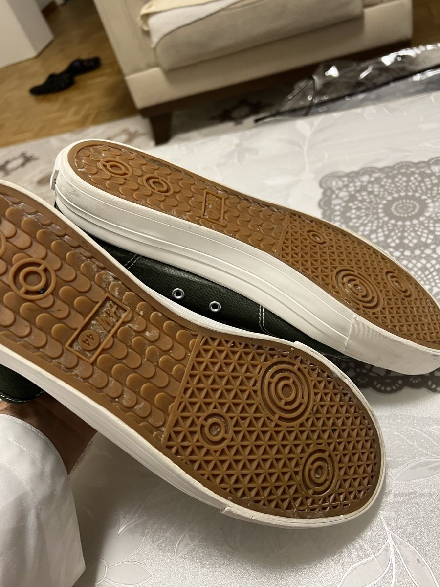 H&M Scarpe da uomo: H&M Schuhe grösse 44 – Nuovo (secondo la descrizione) da Kriens venduto da Delikanli1 3