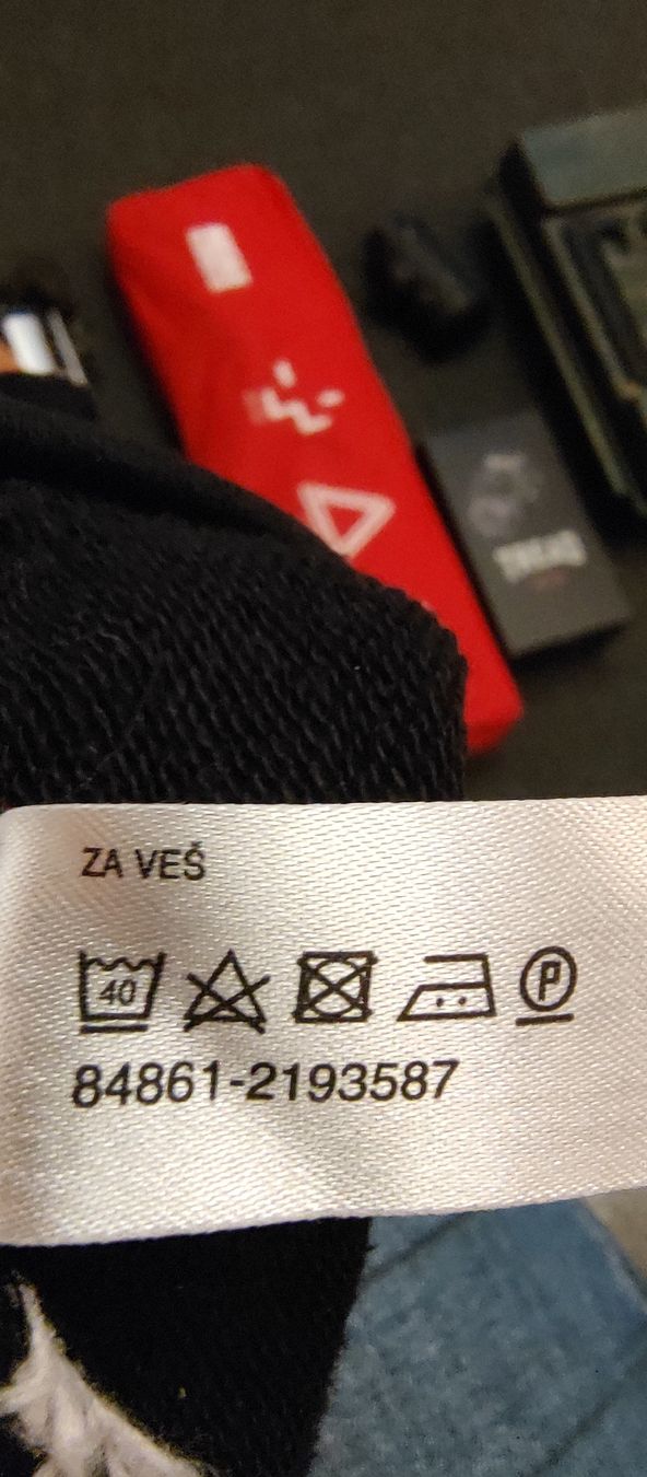 C&A Pantaloni: Trauerhose Damen  – Usato da Grenchen venduto da car_qq2t 3