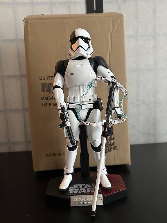 Hot Toys Statuette: Executioner Trooper Hot Toys 1/6 Mms428 Star Wars – Usato da St. Gallen venduto da ManuelSt. 3