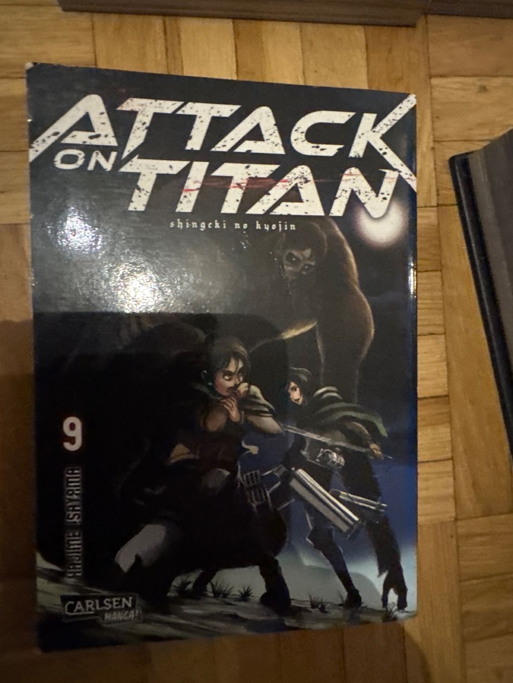 Fumetti: Attack on Titan Manga + Guide, 7 Bände – Usato da Wittenbach venduto da dan_9tkk 5