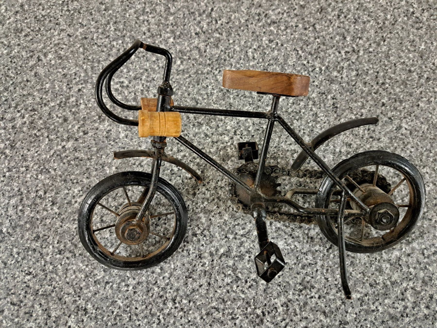 Giocattoli: Modellvelo Handgefertigt – Usato da Ebmatingen venduto da robert289 2