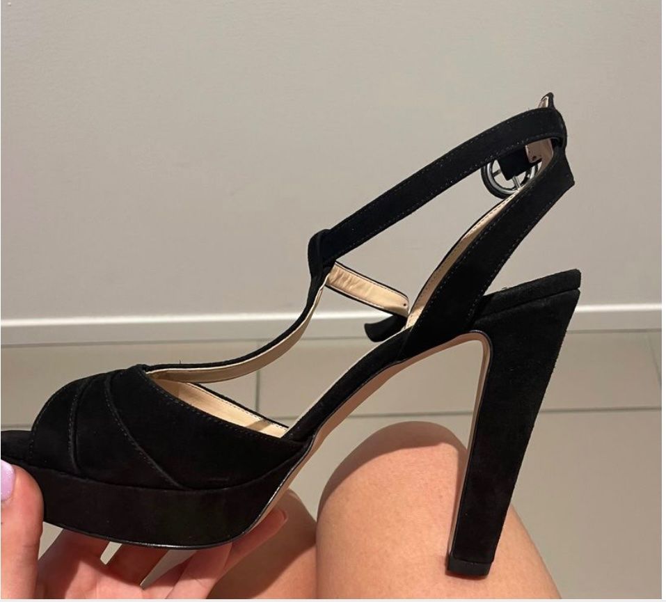 Damenschuhe: Tacchi – Gebraucht aus Roveredo von val_bxj5