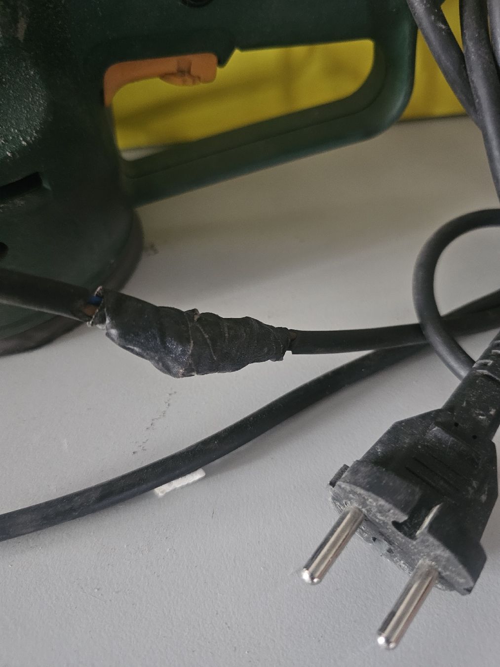 Bosch Aiguiseuses & polisseuses: BOSCH PEX 125 AE "electronic" Schleifmaschine – D'occasion à Meisterschwanden par Luluku 2